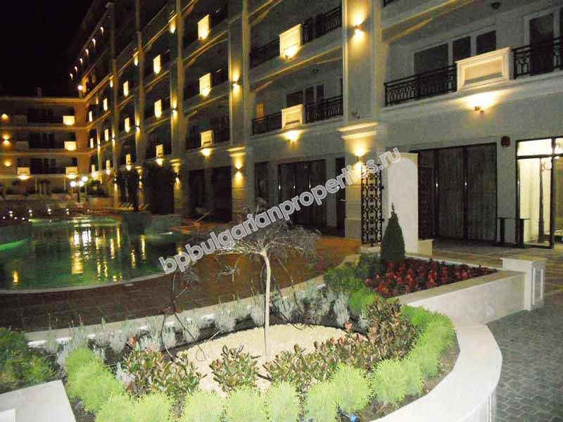 Лукс апартаменти на брега на морето в Поморие