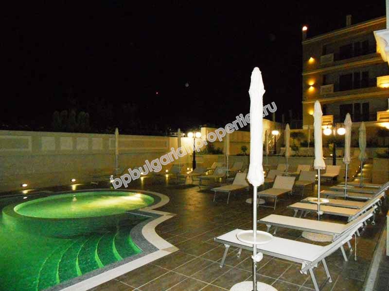 Лукс апартаменти на брега на морето в Поморие