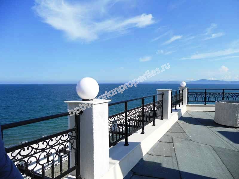 Лукс апартаменти на брега на морето в Поморие