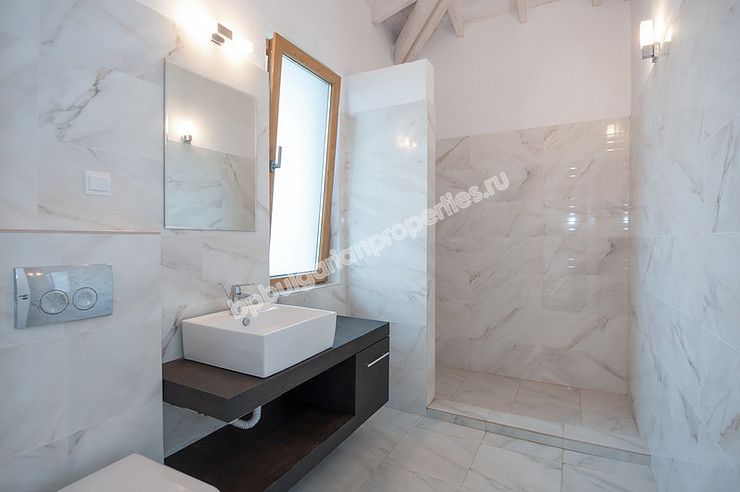 Луксозни вили с изглед море за продажба в курорта Лозенец