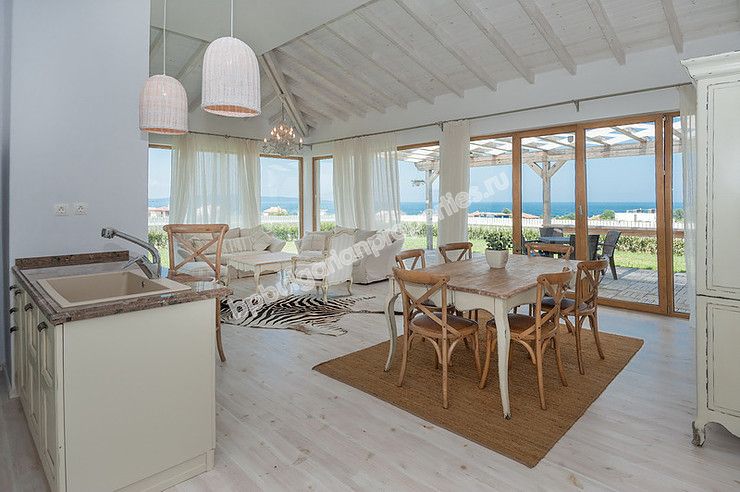 Луксозни вили с изглед море за продажба в курорта Лозенец