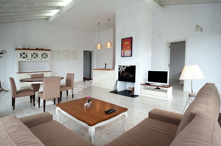 Луксозни вили с изглед море за продажба в курорта Лозенец