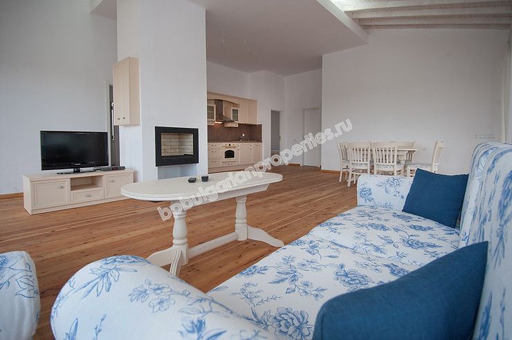 Луксозни вили с изглед море за продажба в курорта Лозенец