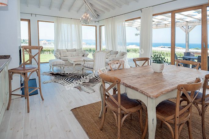 Луксозни вили с изглед море за продажба в курорта Лозенец