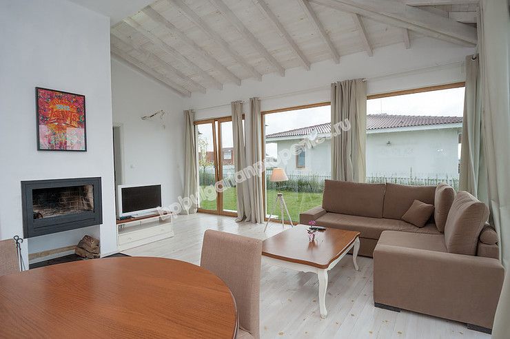 Луксозни вили с изглед море за продажба в курорта Лозенец