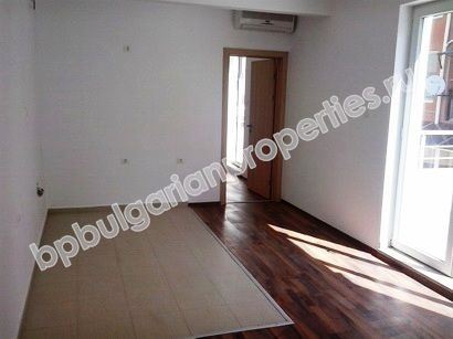 Луксозен едноспален апартамент за продажба до плажа в центъра на град Поморие