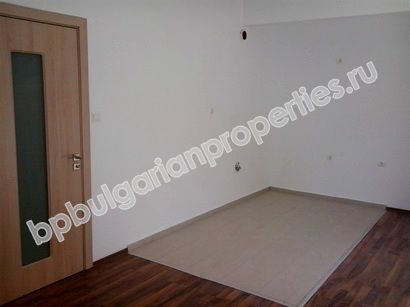 Луксозен едноспален апартамент за продажба до плажа в центъра на град Поморие