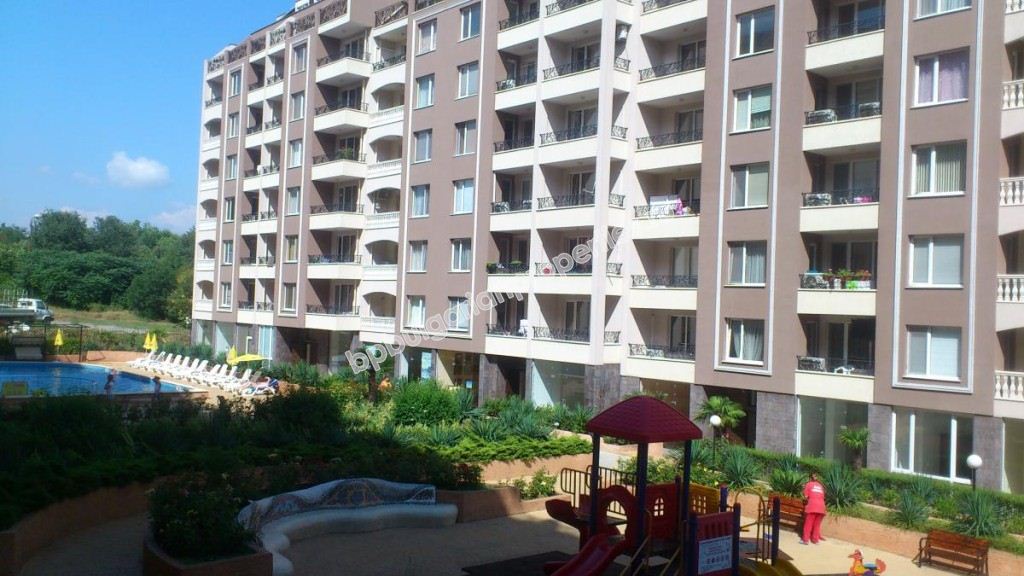 Жилищни и бизнес-имоти в VIP комплекс близо до Мрската градина