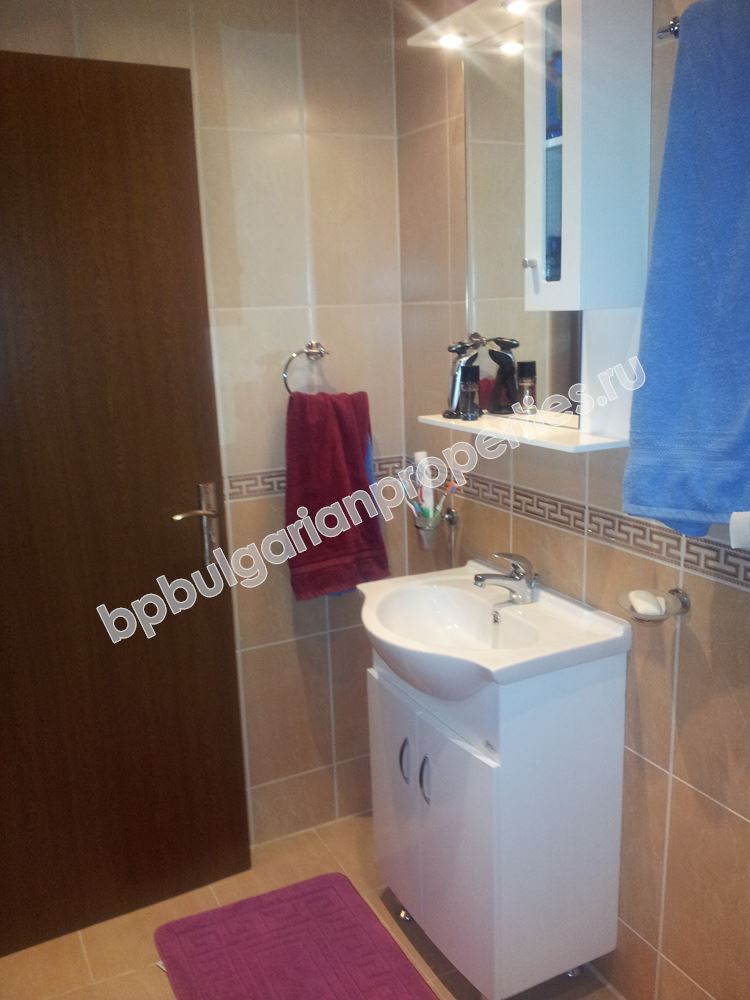 Обзаведен апартамент с 1 спалня за продажба в затворен комплекс, кв. Бриз - град Варна