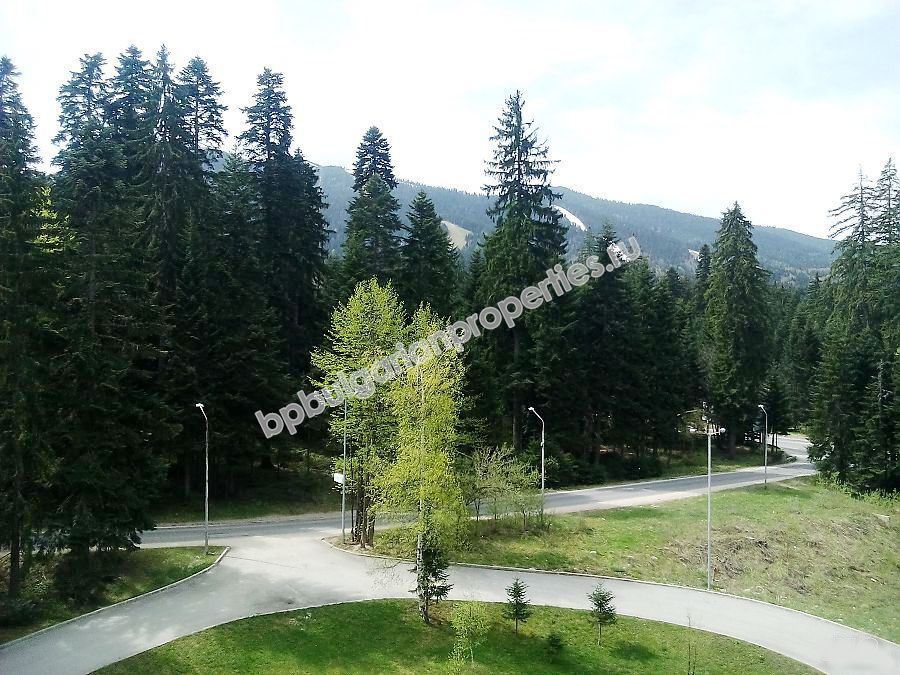 Тристаен мебелиран апартамент за продажба в комплекс в ски курорта Боровец