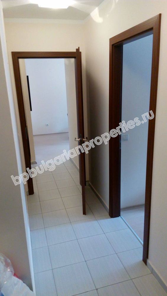 Тристаен мебелиран апартамент за продажба в комплекс в ски курорта Боровец