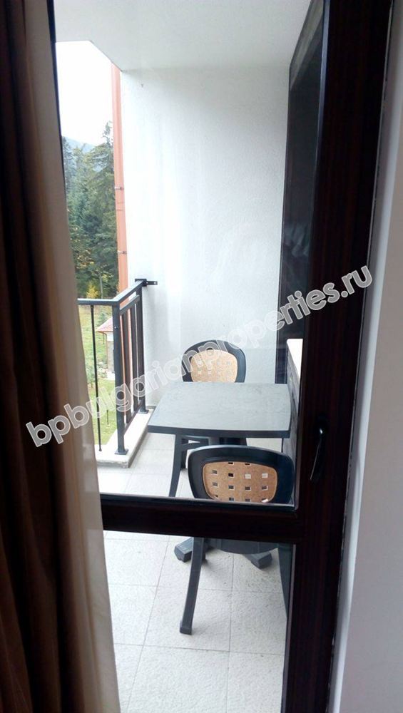 Тристаен мебелиран апартамент за продажба в комплекс в ски курорта Боровец