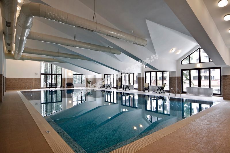 Тристаен мебелиран апартамент за продажба в комплекс в ски курорта Боровец