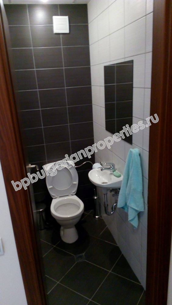 Тристаен мебелиран апартамент за продажба в комплекс в ски курорта Боровец