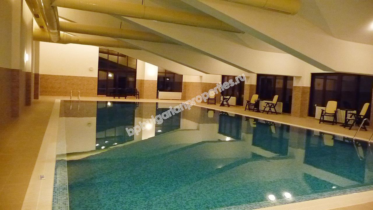 Тристаен мебелиран апартамент за продажба в комплекс в ски курорта Боровец