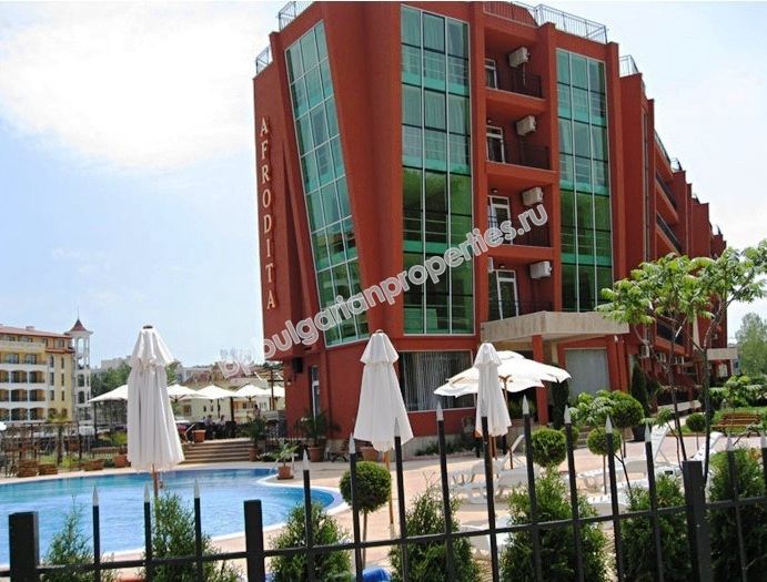 Мебелиран двустаен апартамент за продажба в курорта Слънчев Бряг