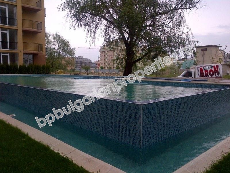 Двустаен апартамент за продажба в Слънчев Бряг