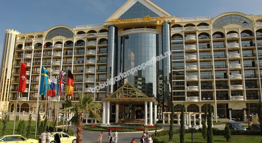 Едноспален мебелиран апартамент на първа линия море за продажба в Слънчев Бряг