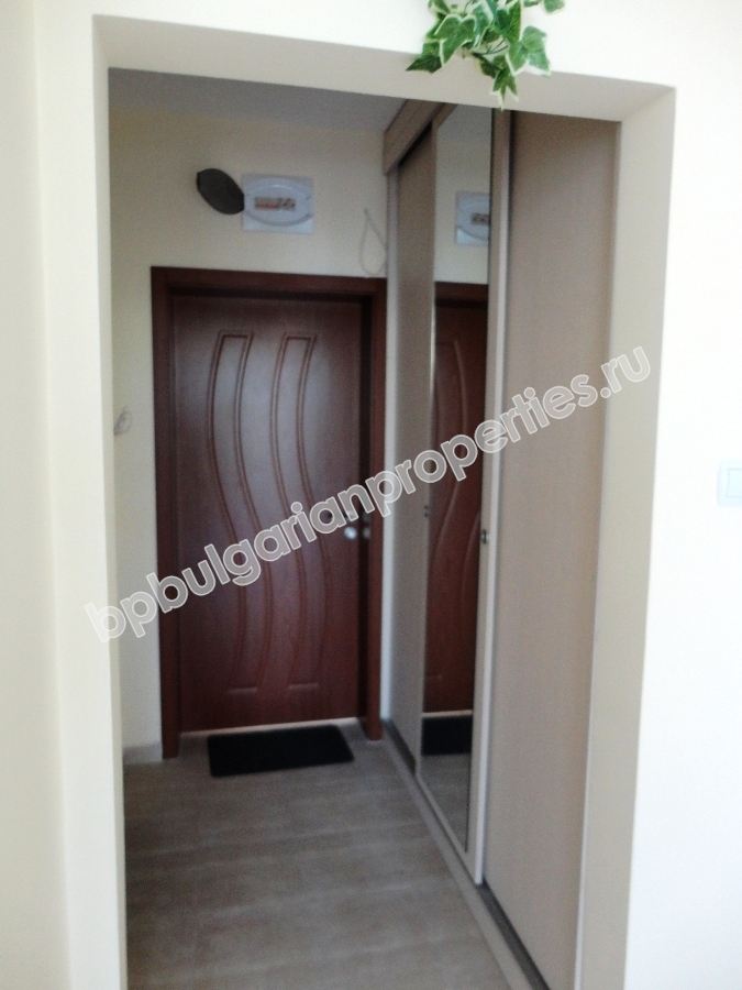 Мебелирано студио за продажба близо до плажа в курорта Слънчев Бряг Мебелирано студио за продажба близо до плажа в курорта Слънчев Бряг