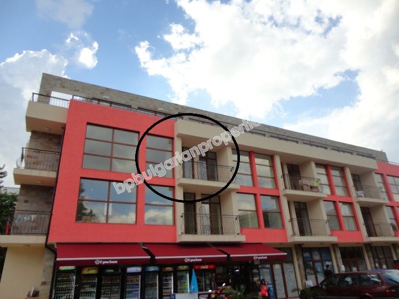 Мебелирано студио за продажба близо до плажа в курорта Слънчев Бряг Мебелирано студио за продажба близо до плажа в курорта Слънчев Бряг