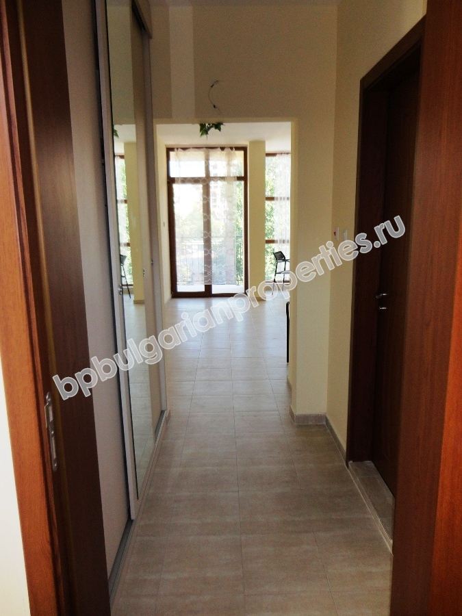 Мебелирано студио за продажба близо до плажа в курорта Слънчев Бряг Мебелирано студио за продажба близо до плажа в курорта Слънчев Бряг