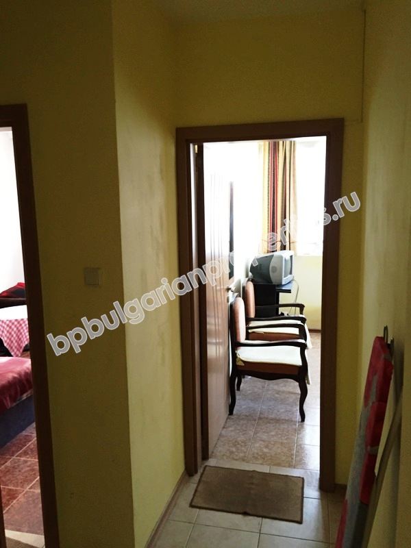 Петспален мебелиран апартамент за продажба на втора линия море в курорта Равда