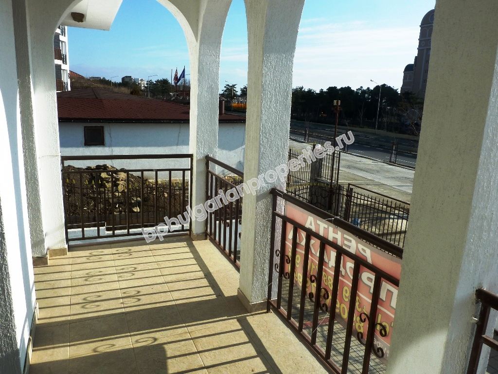 Мебелиран едноспален апартамент за продажба близо до плажа в Слънчев Бряг