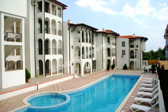 Мебелиран едноспален апартамент за продажба близо до плажа в Слънчев Бряг