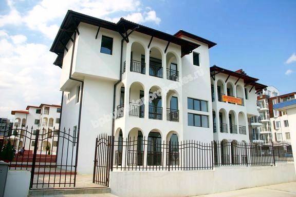 Мебелиран едноспален апартамент за продажба близо до плажа в Слънчев Бряг