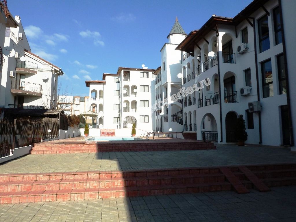 Мебелиран едноспален апартамент за продажба близо до плажа в Слънчев Бряг