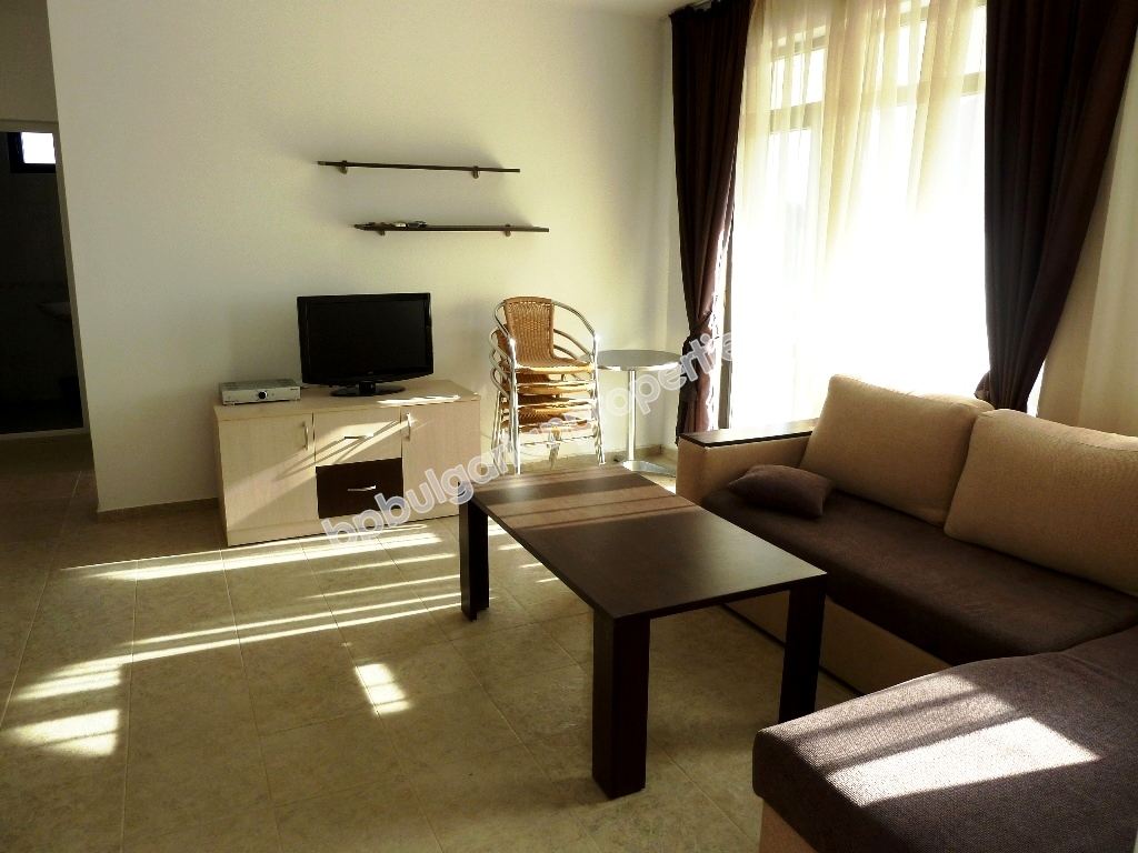 Мебелиран едноспален апартамент за продажба близо до плажа в Слънчев Бряг