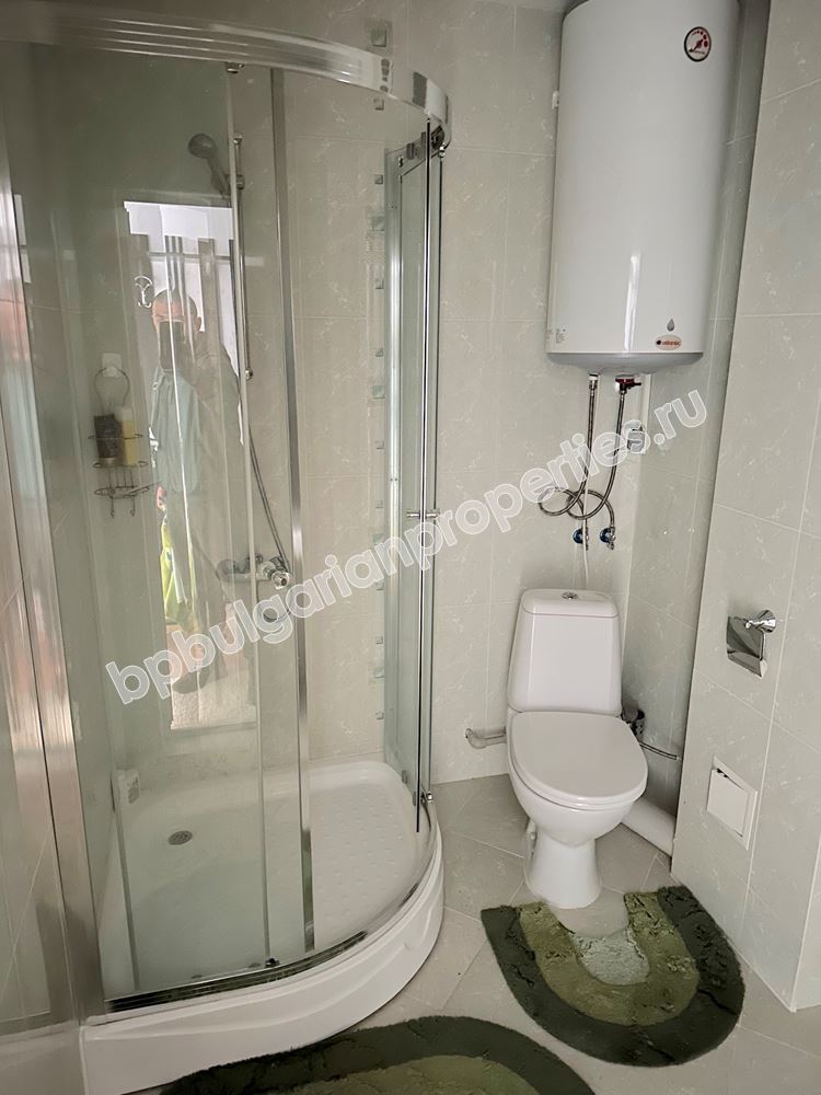 Апартамент  с гледка море в жилищна сграда в Свети Влас