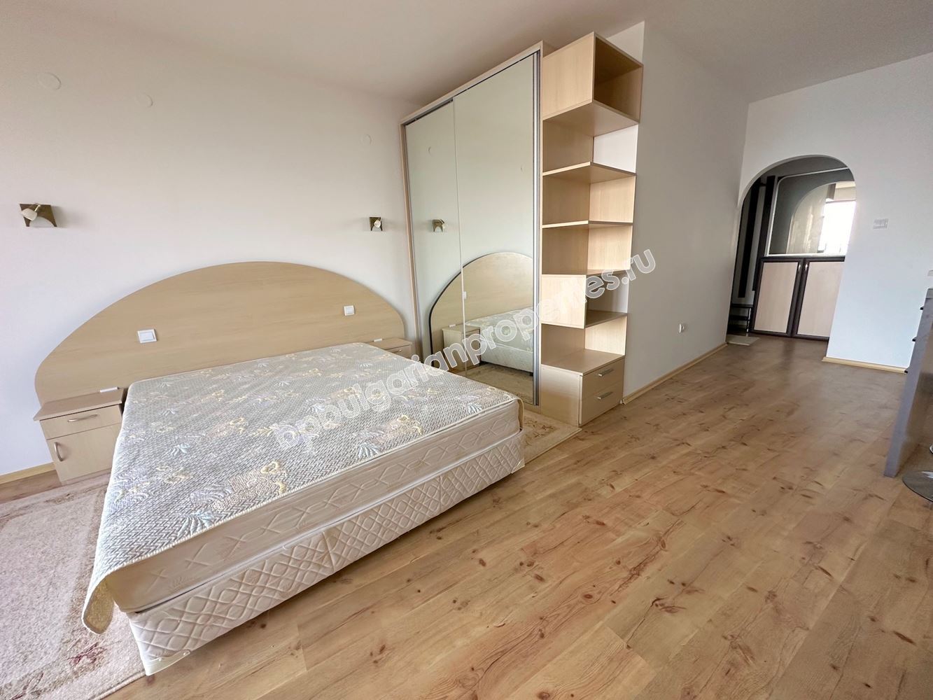 Апартамент  с гледка море в жилищна сграда в Свети Влас