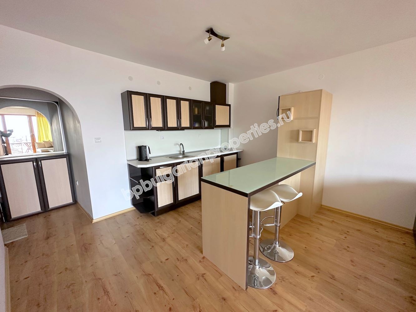 Апартамент  с гледка море в жилищна сграда в Свети Влас