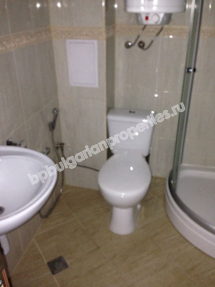 Мебелиран едноспален апартамент с изглед море за продажба в курорта Бяла Мебелиран едноспален апартамент с изглед море за продажба в курорта Бяла