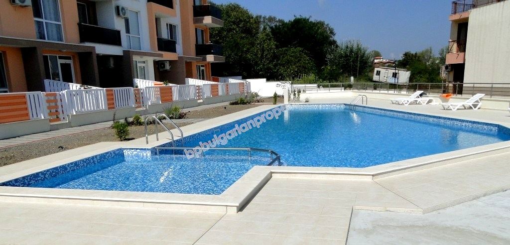 Мебелиран едноспален апартамент с изглед море за продажба в курорта Бяла Мебелиран едноспален апартамент с изглед море за продажба в курорта Бяла