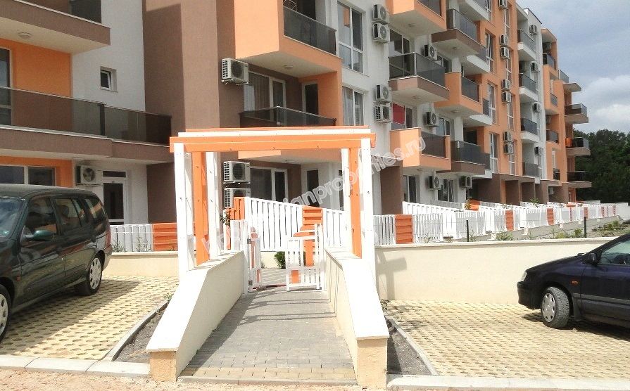 Мебелиран едноспален апартамент с изглед море за продажба в курорта Бяла Мебелиран едноспален апартамент с изглед море за продажба в курорта Бяла