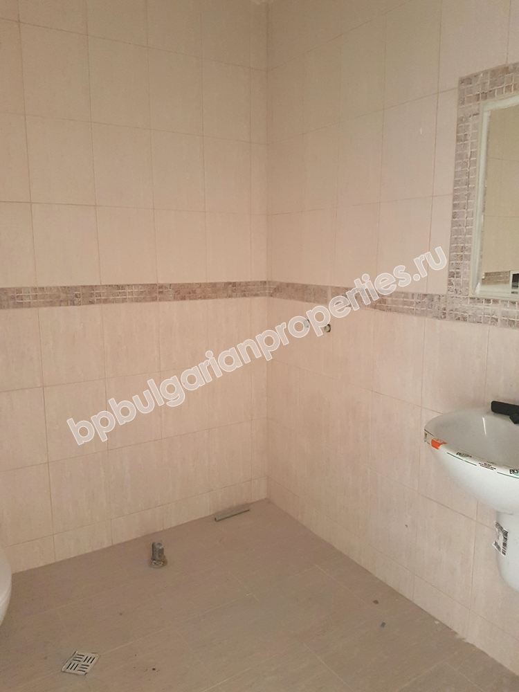 Евтино просторно студио за продажба в комплекс в Слънчев Бряг