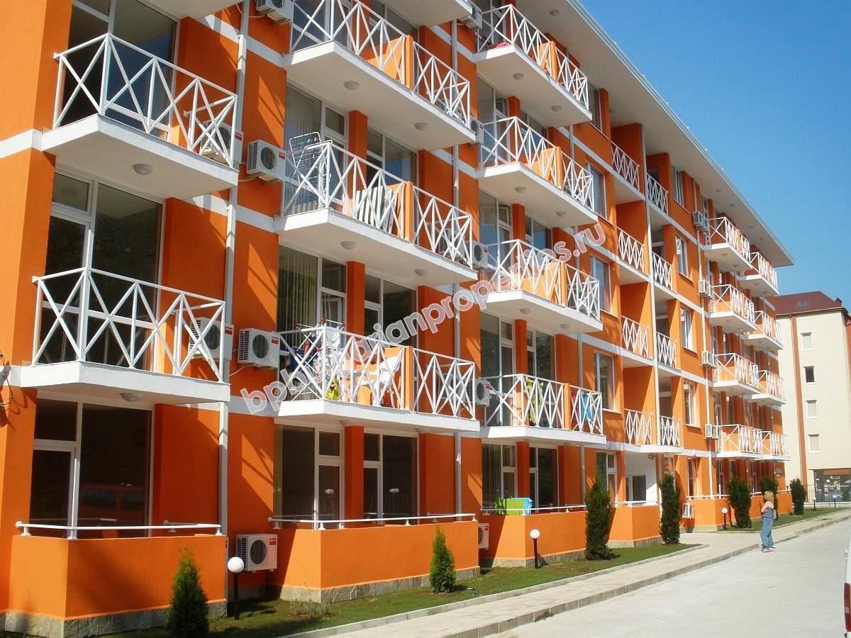 Евтино ново студио с бонус кухня за продажба в курорта Слънчев Бряг