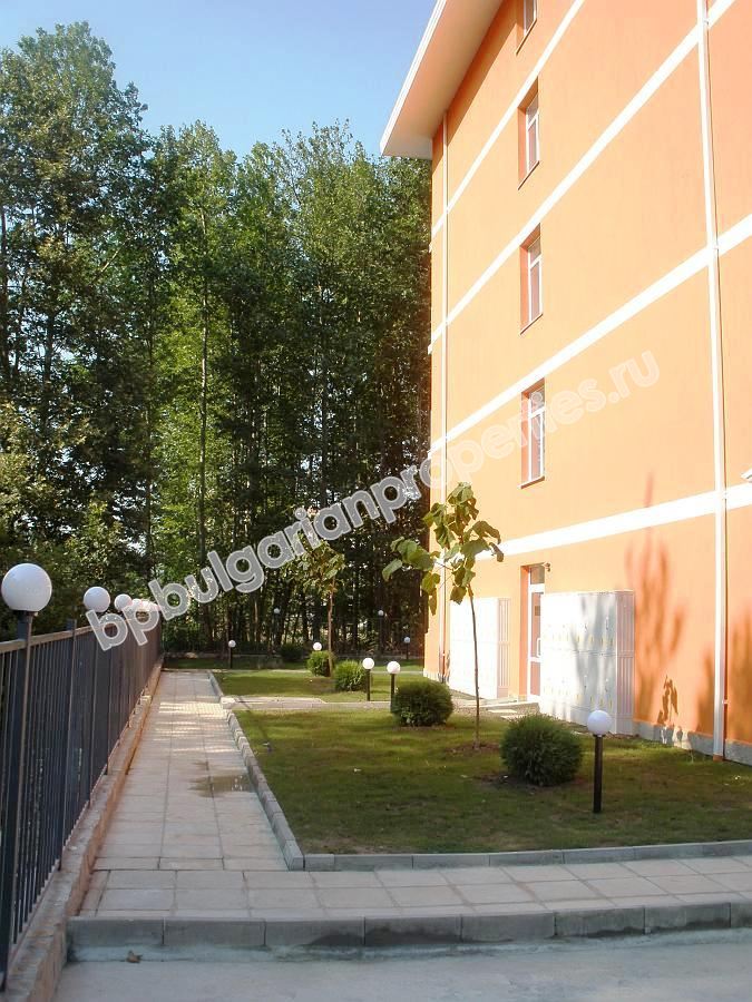 Евтино ново студио с бонус кухня за продажба в курорта Слънчев Бряг