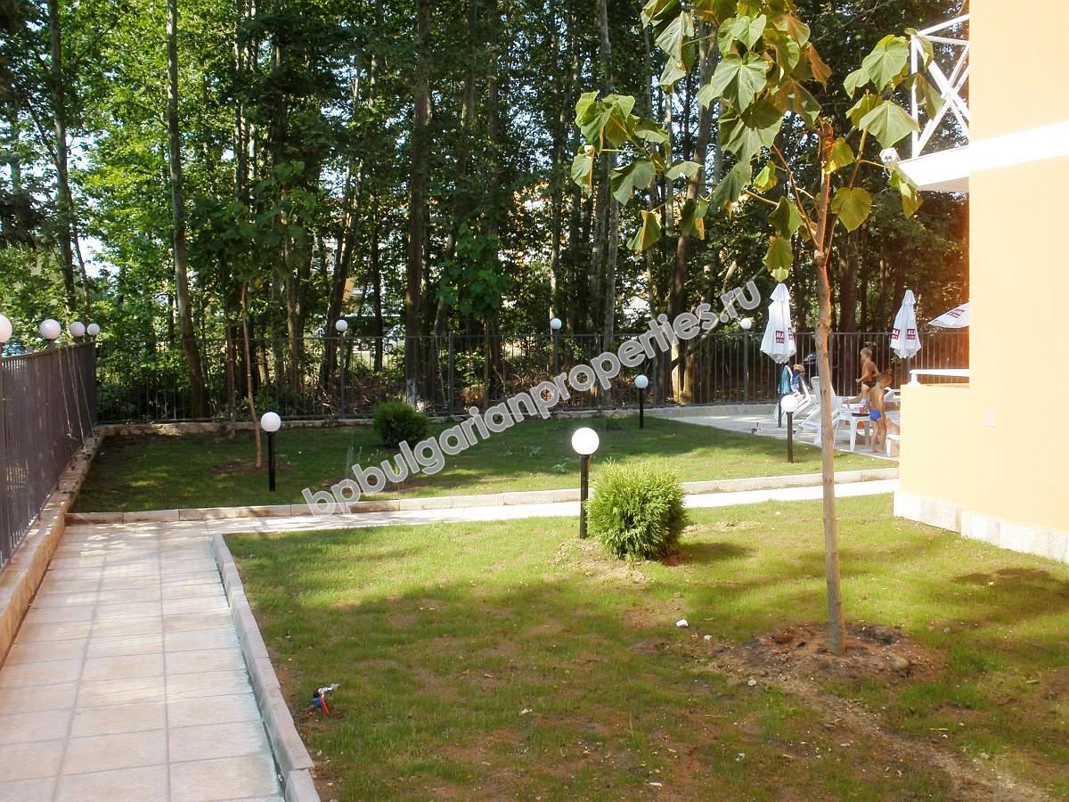 Евтино ново студио с бонус кухня за продажба в курорта Слънчев Бряг