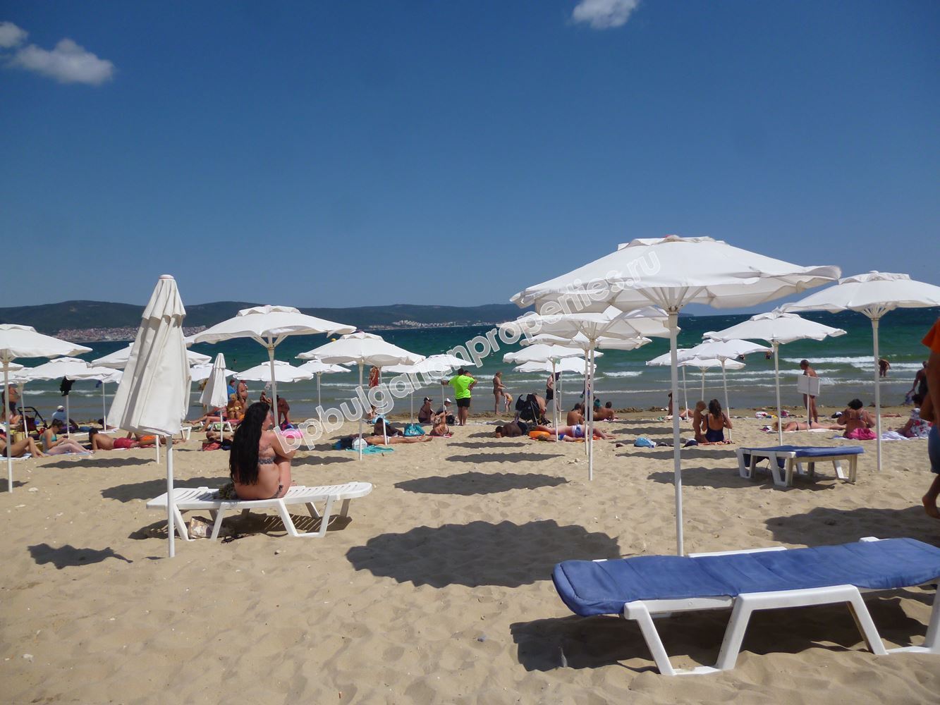 Обзаведено студио в нова жилищна сграда в центъра на Несебър