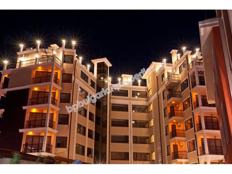 Луксозни апартаменти във VIP комплекс на първа линия