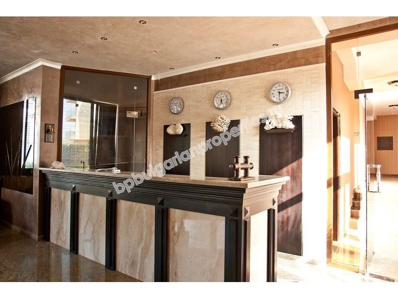 Луксозни апартаменти във VIP комплекс на първа линия