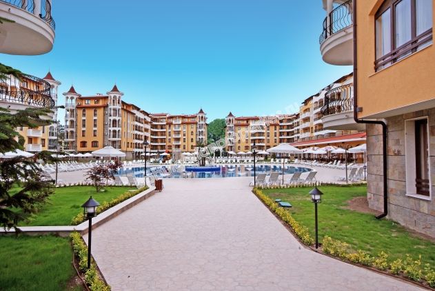 Мебелирано студио близо до плажа за продажба в курорта Слънчев Бряг