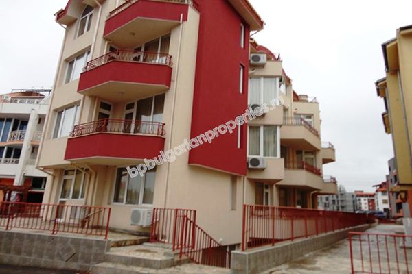 Евтино мебелирано студио за инвестиция до плажа в курорта Равда