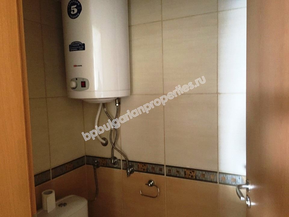 Мебелиран двуспален апартамент за продажба в центъра на курорта Слънчев Бряг