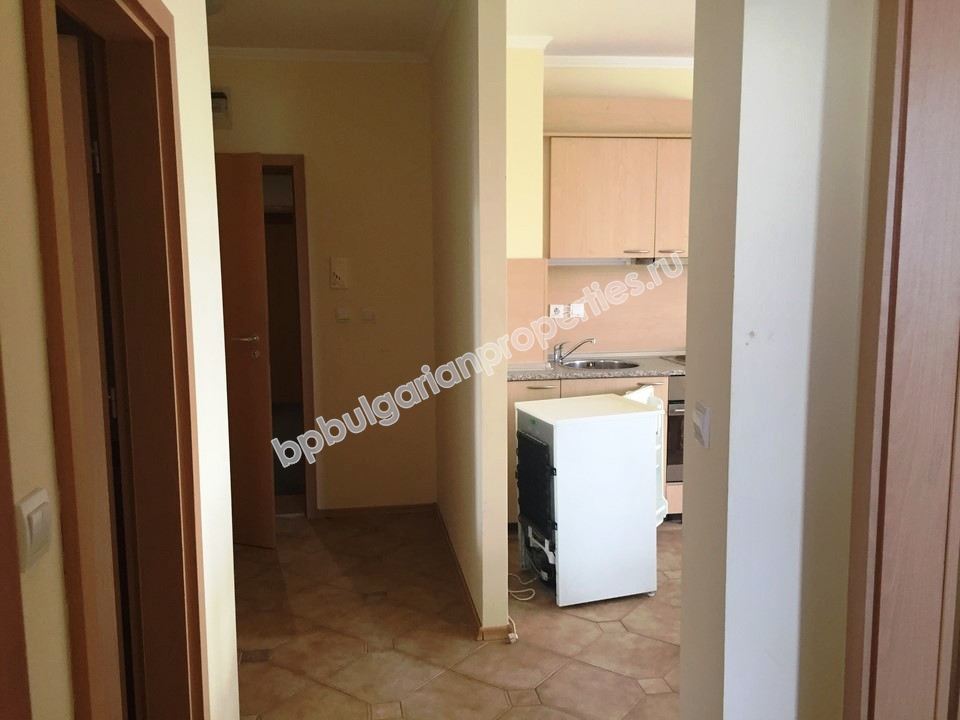 Мебелиран двуспален апартамент за продажба в центъра на курорта Слънчев Бряг