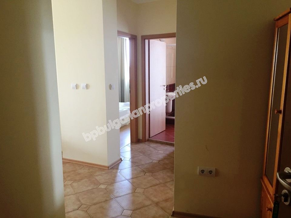 Мебелиран двуспален апартамент за продажба в центъра на курорта Слънчев Бряг