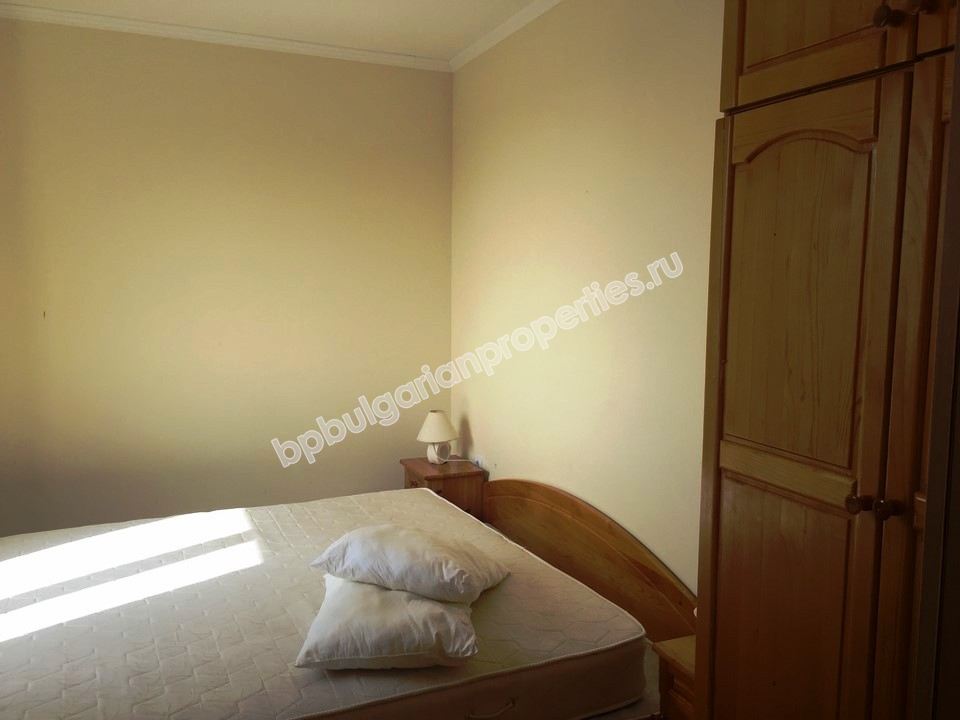 Мебелиран двуспален апартамент за продажба в центъра на курорта Слънчев Бряг